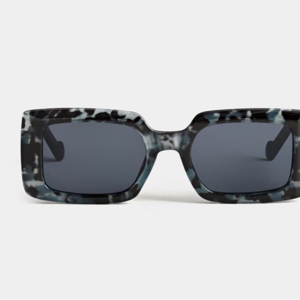 NWT Szade Dart Sunglasses